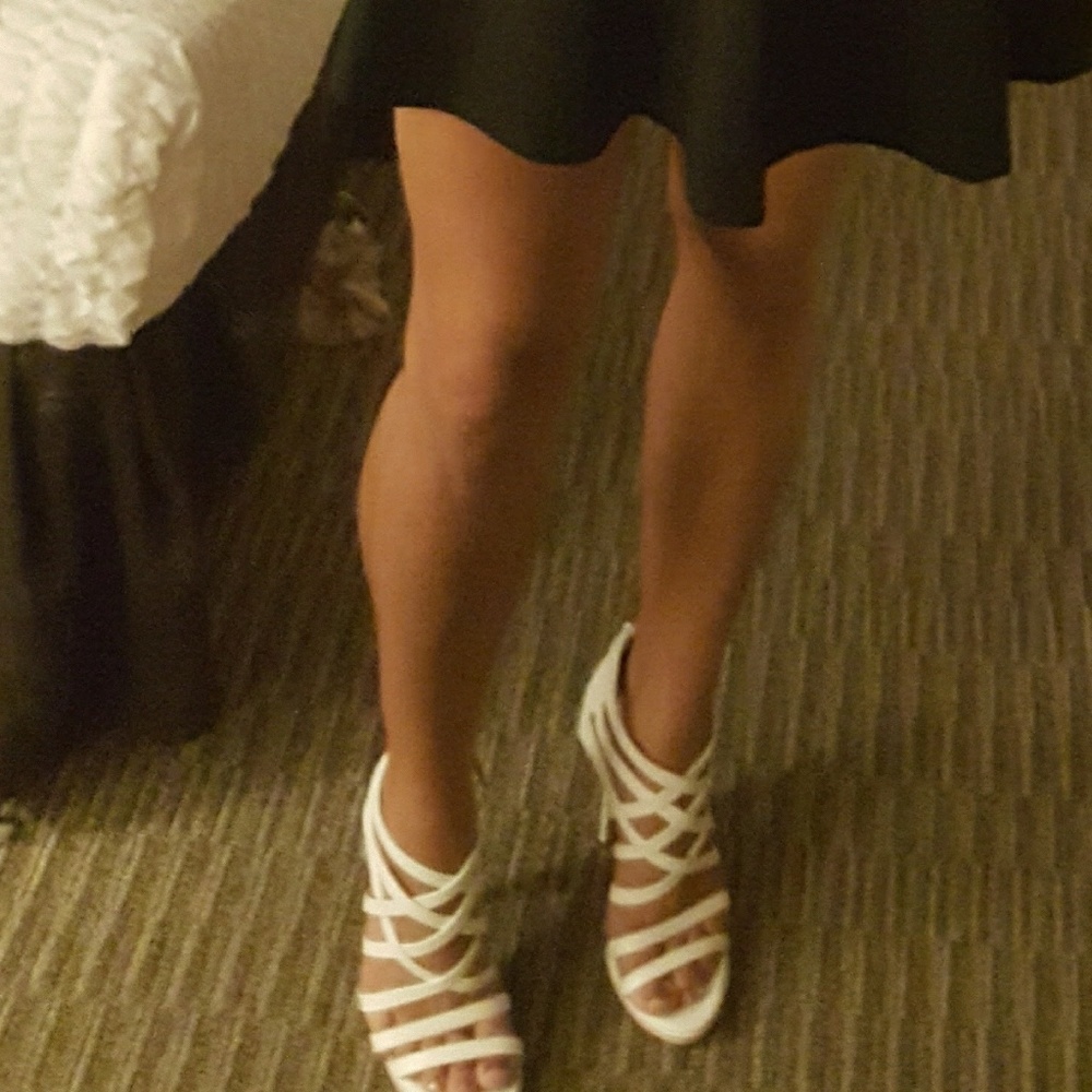 Heels - Picture 3 of 4